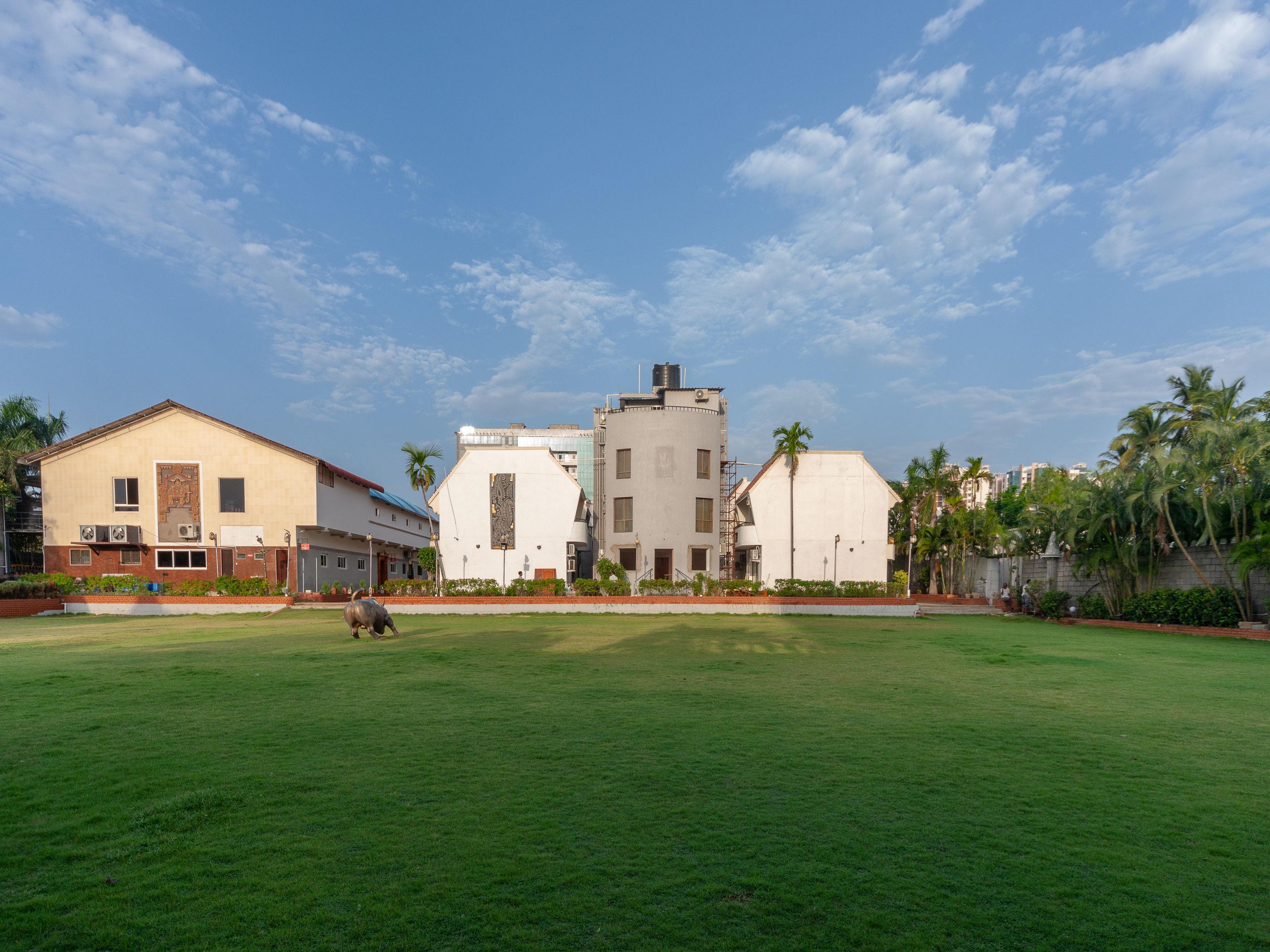 Capital O 6229 Ilara Hotels And Resorts Siruseri Zewnętrze zdjęcie